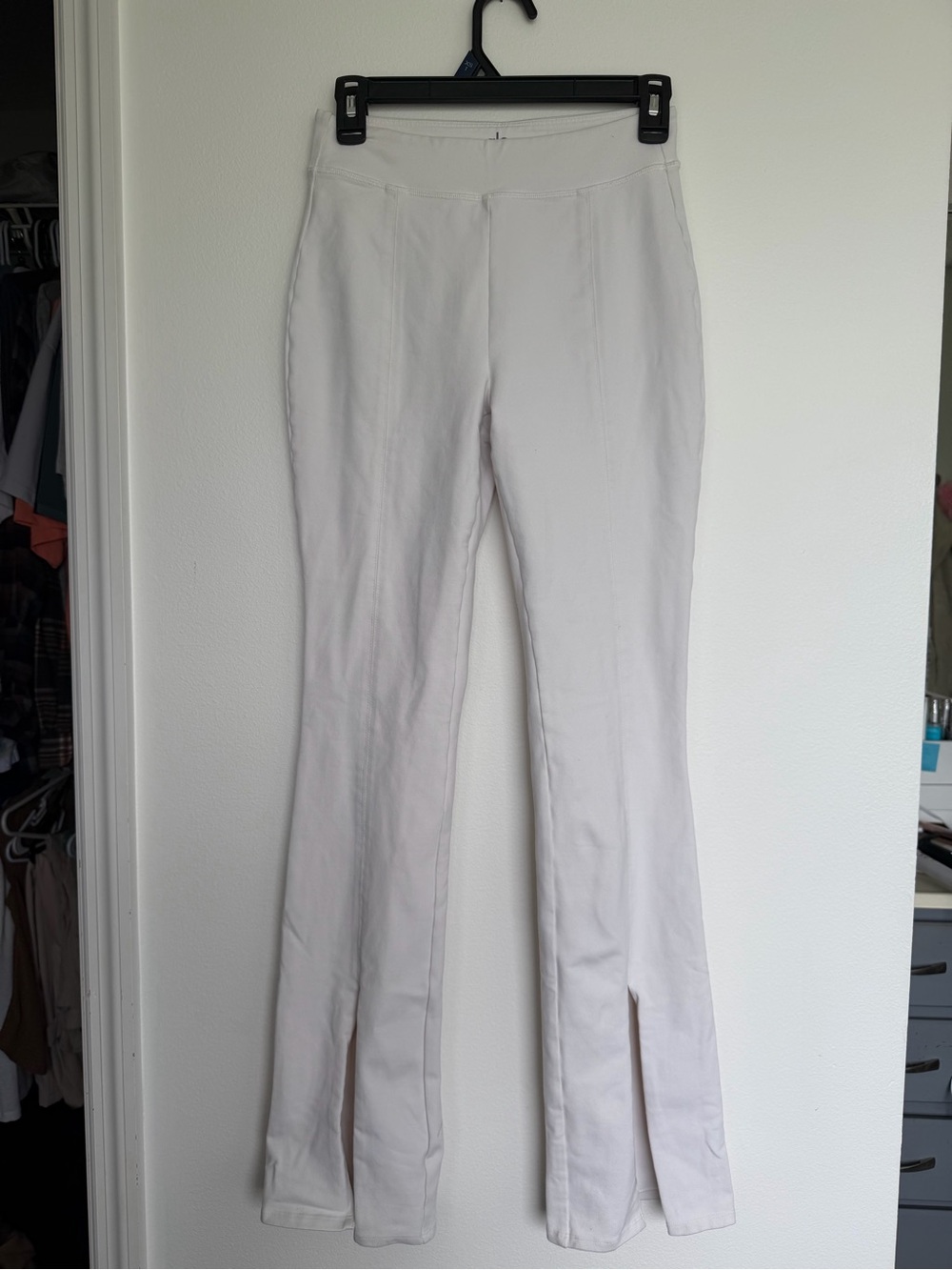 Alo Yoga Flare leggings- with Front Slits